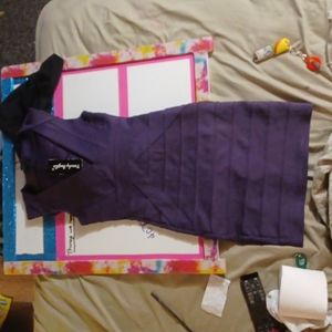 Doesn't fit was a gift. Never worn